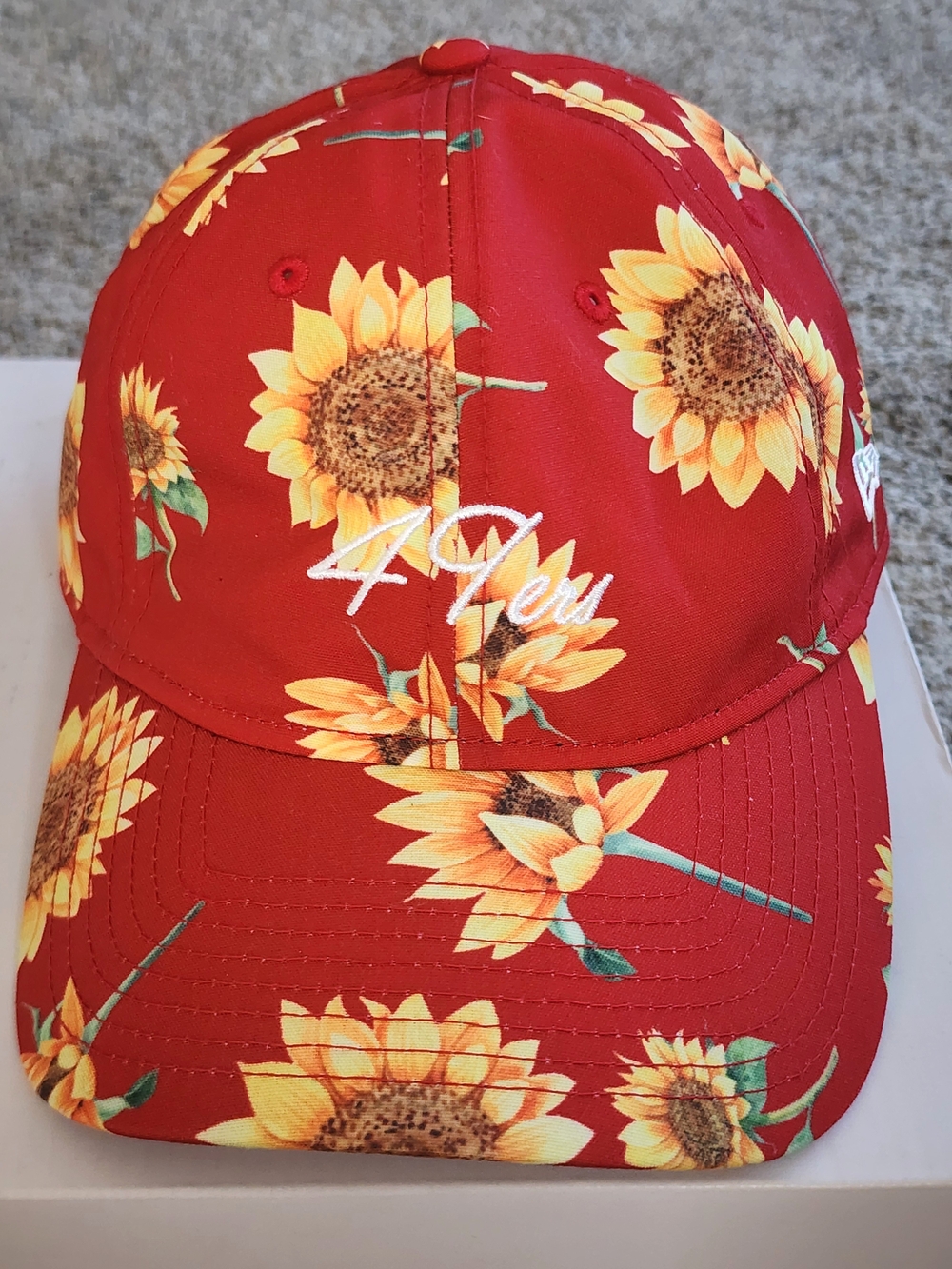New Era SF 49ers Sunflower 9TWENTY Adjustable Hat - Women's Scarlet Cap